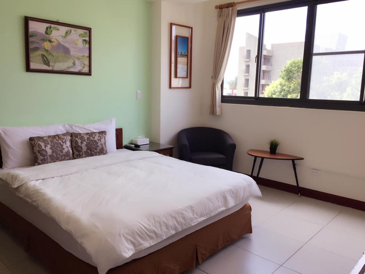 Corner No.56 Guest House Hengchun Old Town Exterior foto